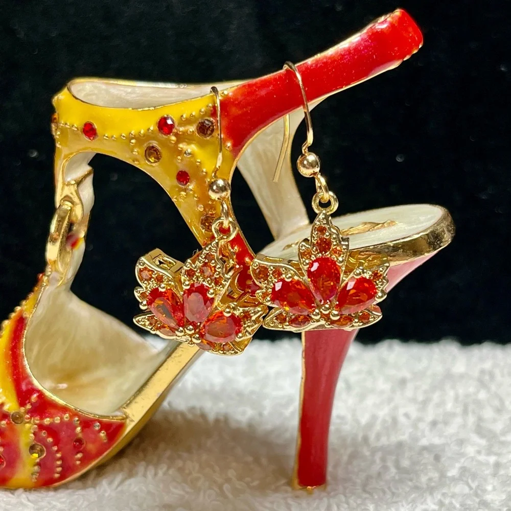 🍁Stunning Gold and Red Earrings maple leaf - Picture 7 of 9